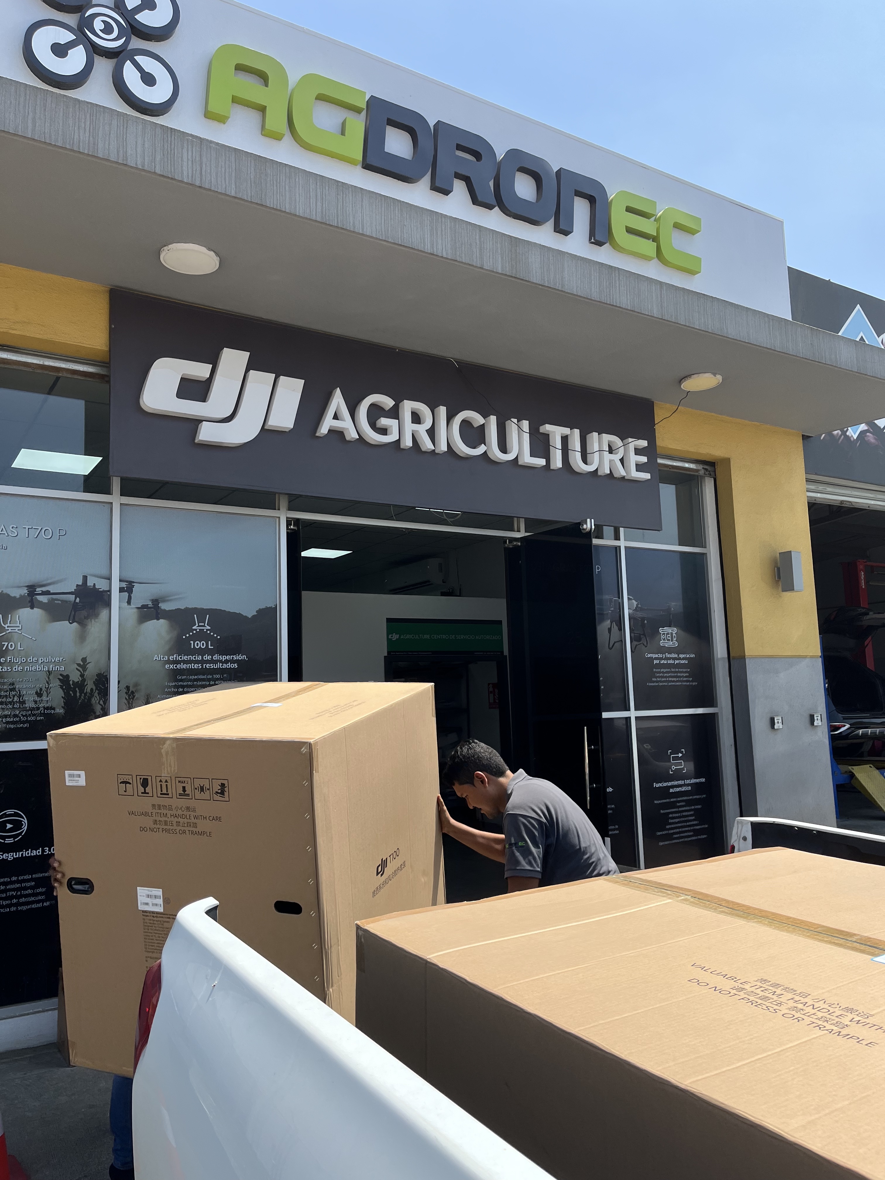 Instalaciones AGDRONEC — Estación Almax, Samborondón