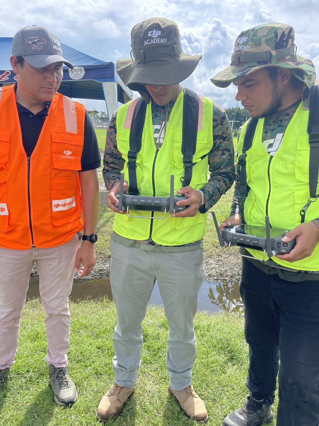 Curso DJI Academy de AGDRONEC — formación de operadores de dron agrícola en Samborondón