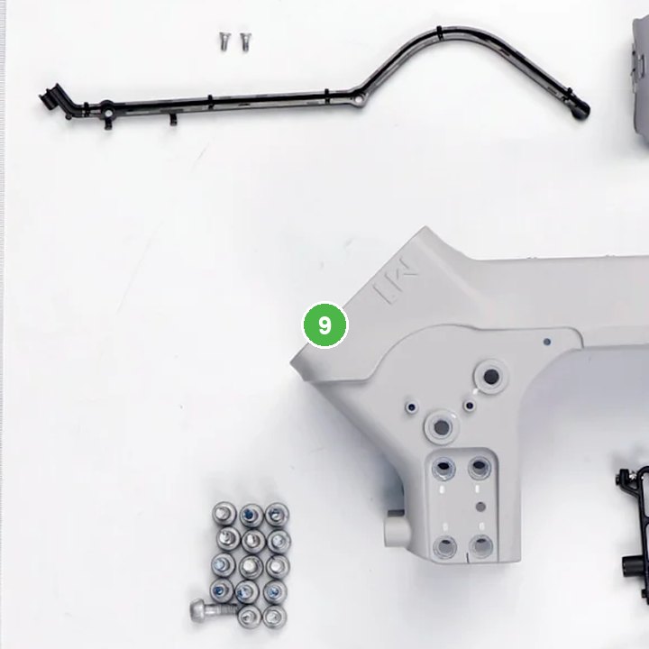 Tubo de Aluminio del Marco Central (Derecho) señalada con el número 9 en el diagrama de despiece del DJI Agras T100